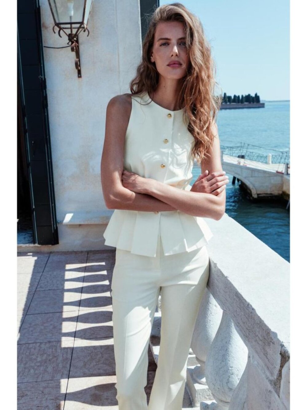 ZARA PEPLUM DARTED VEST - Picture 2 of 4